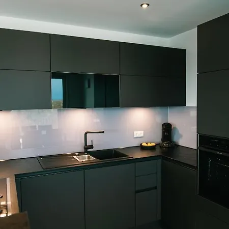 Apartmán Penthousewohnung, Alpenpanoramablick, Grosse Dachterrasse Hochwertige Ausstattung